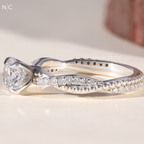 Round Cut Classic Engagement Ring