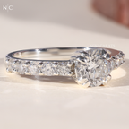 Round Cut Classic Engagement Ring