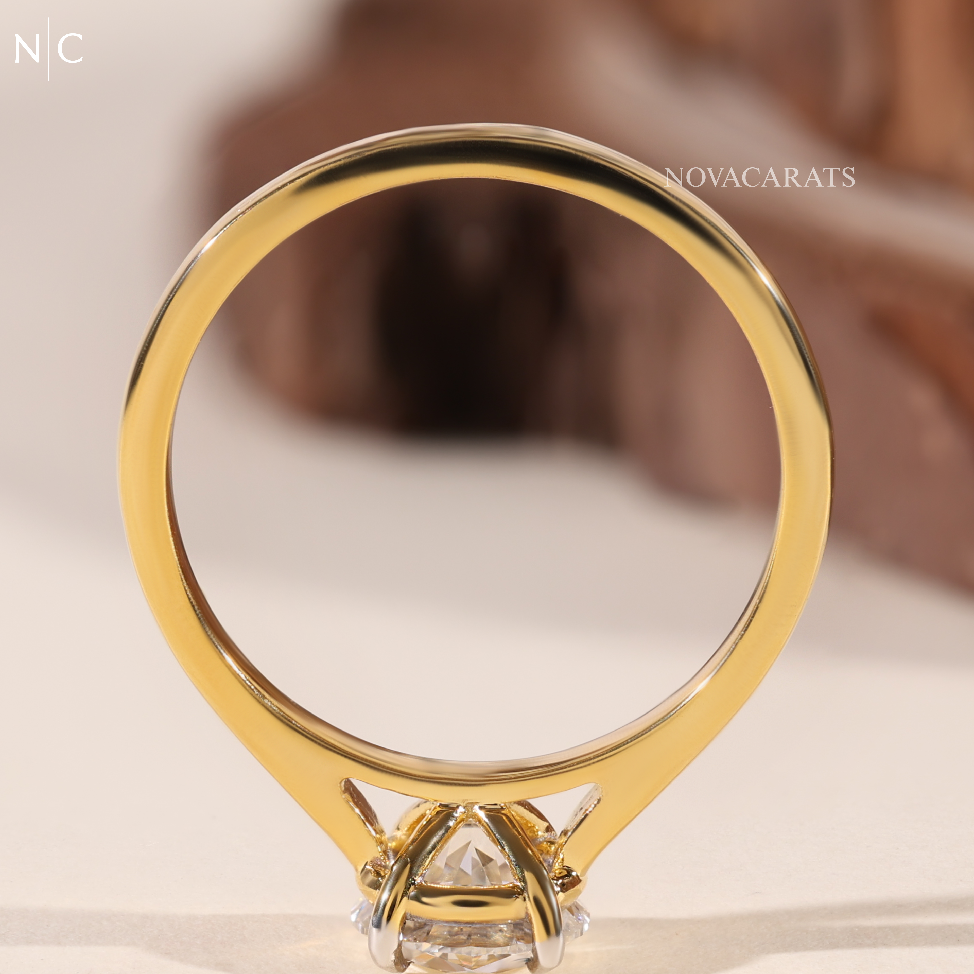 Round Cut Solitaire Engagement Ring