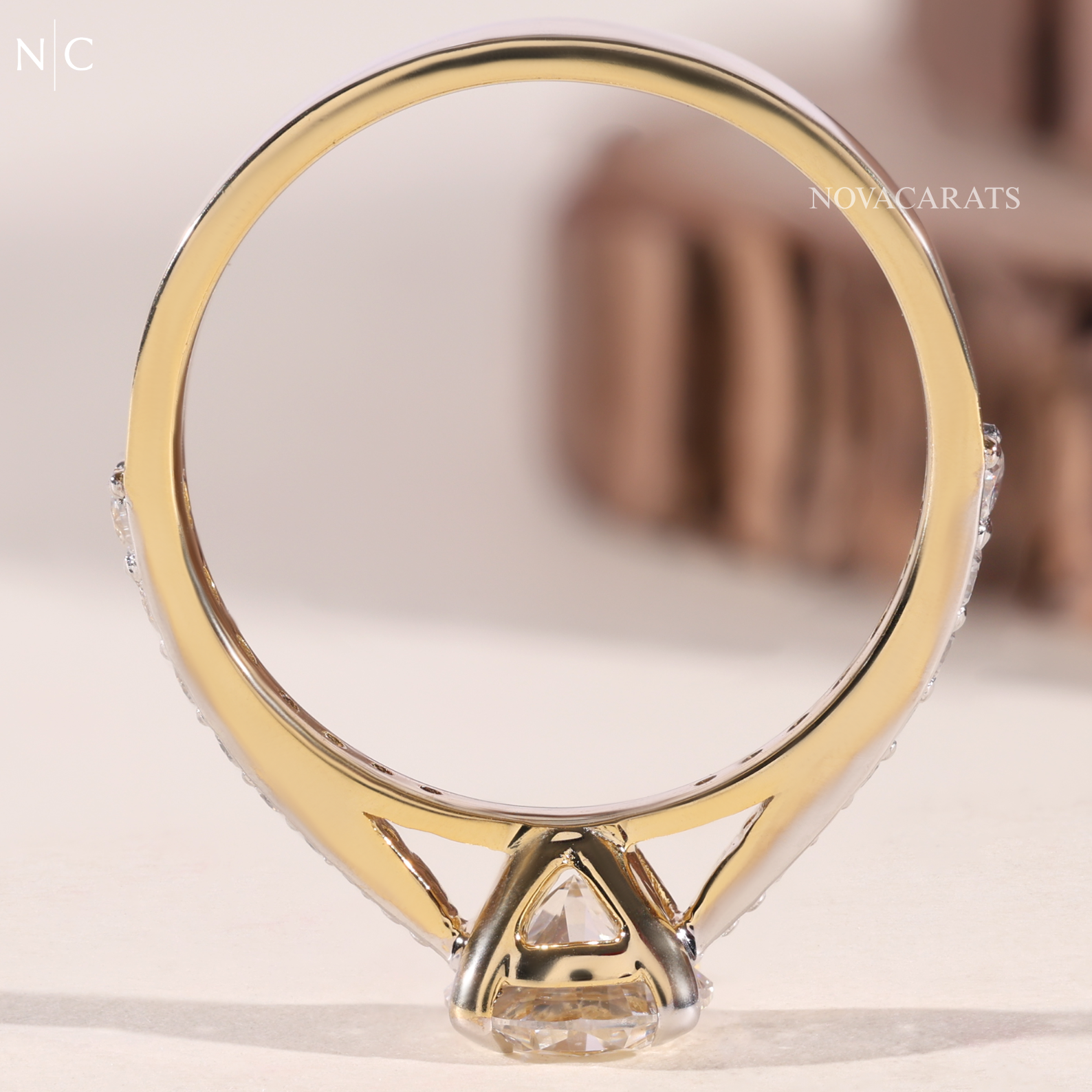 Round Cut Solitaire Engagement Ring