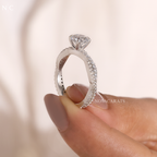 Round Cut Classic Engagement Ring