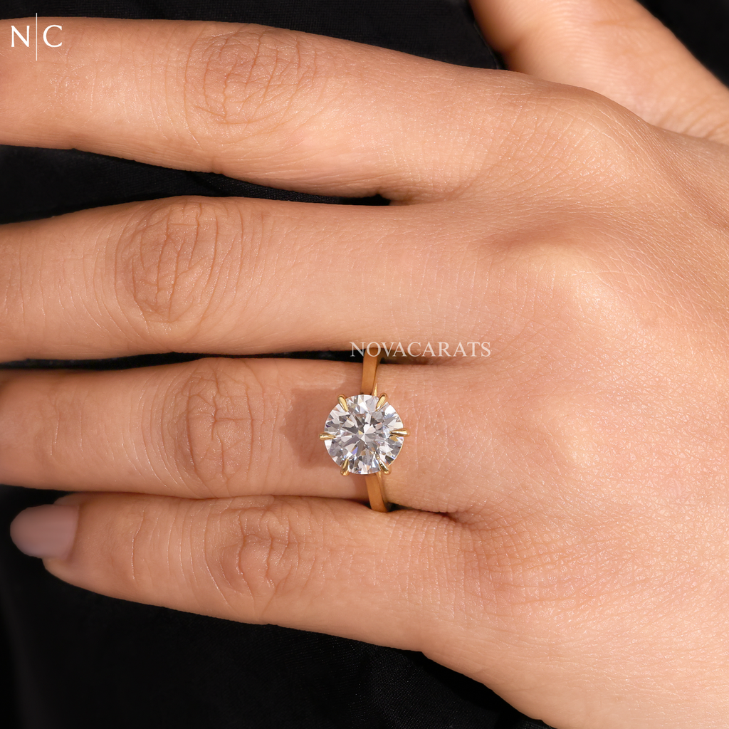 Round Cut Solitaire Engagement Ring