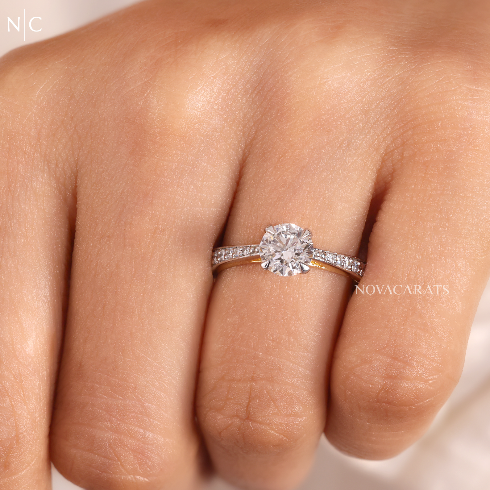 Round Cut Solitaire Engagement Ring