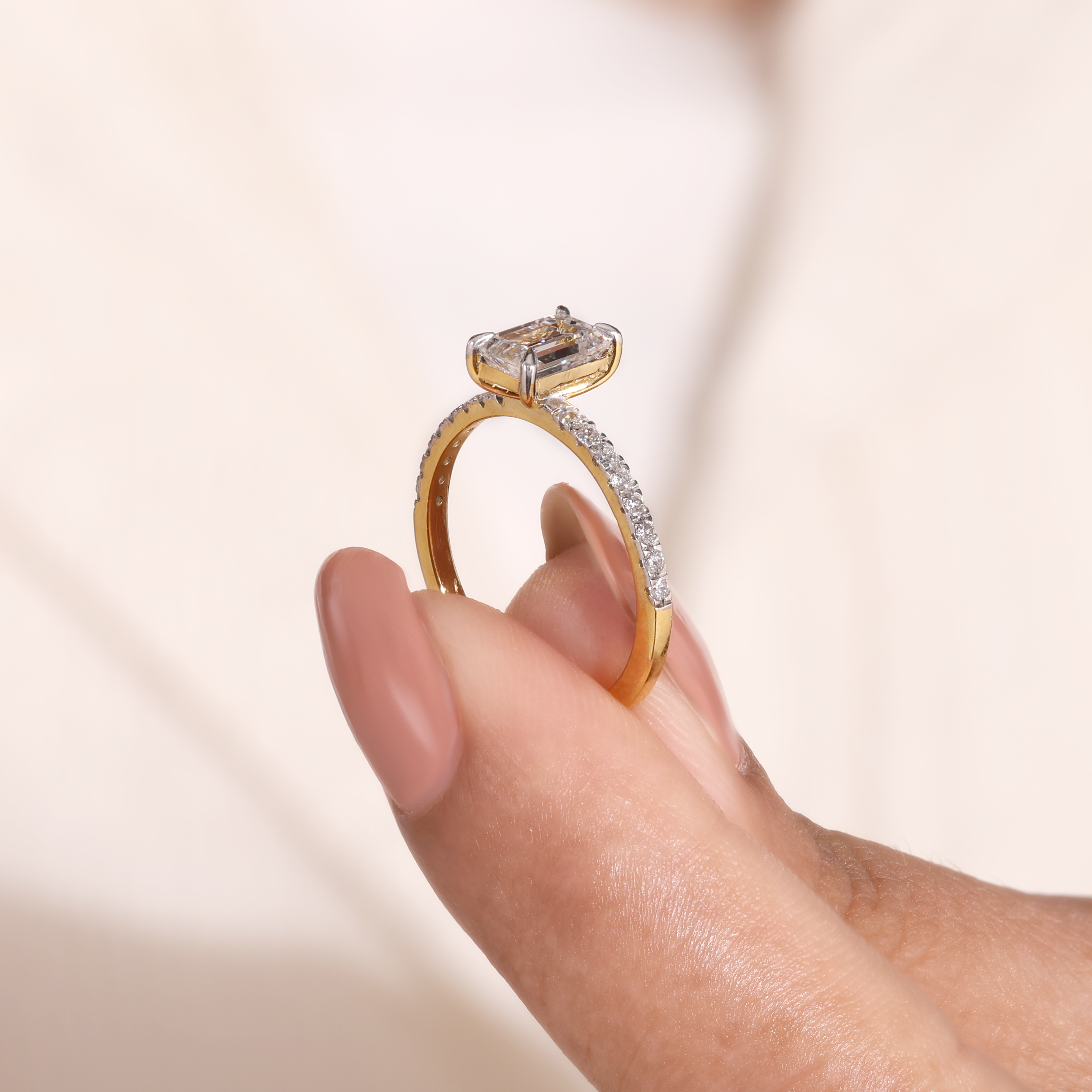 Engagement Ring In Muse Setting 32 - NCR0017