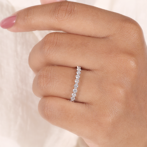 The Wave | Round Cut Full Eternity Wedding Band