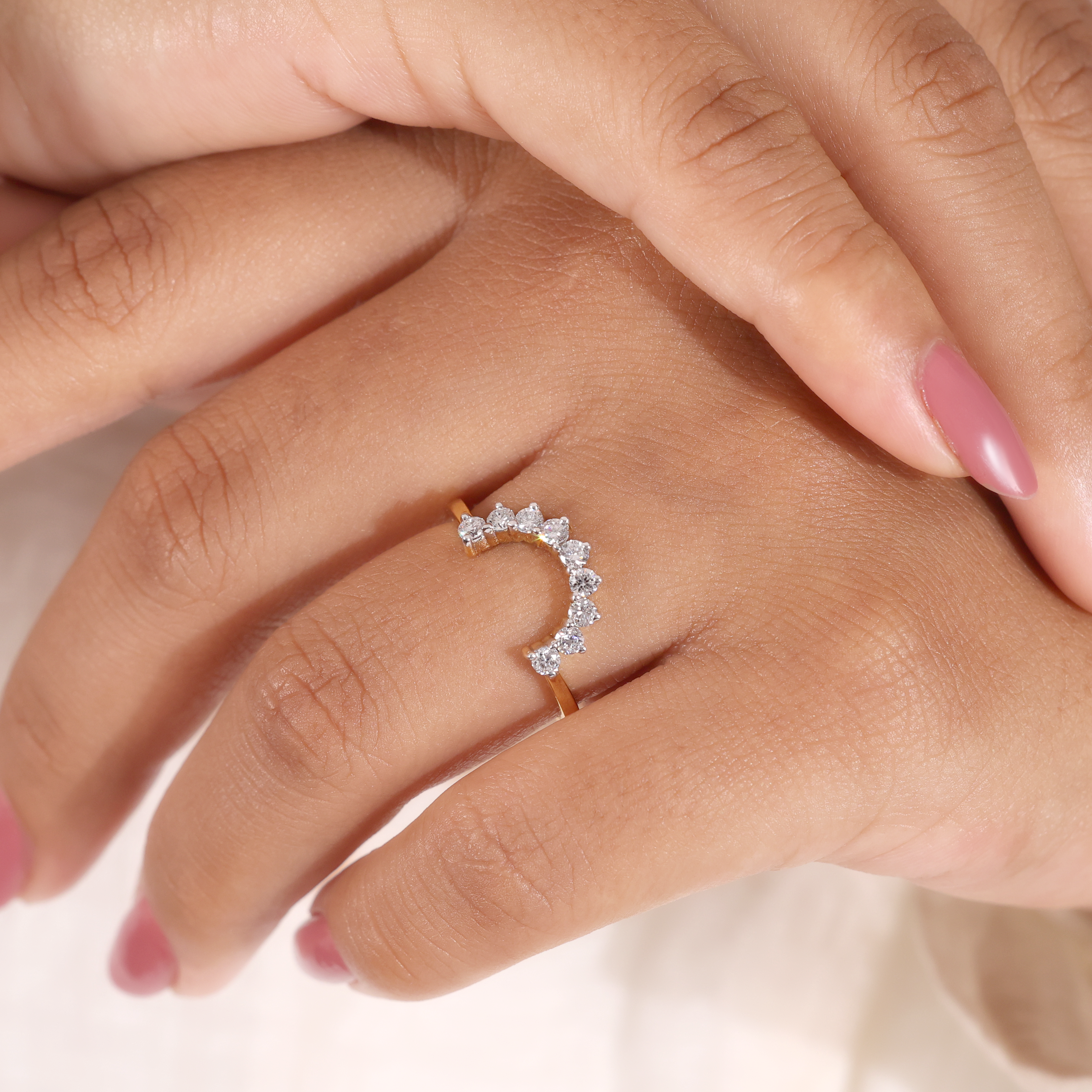 The Arc | Round Cut Curved Crown Wedding Band